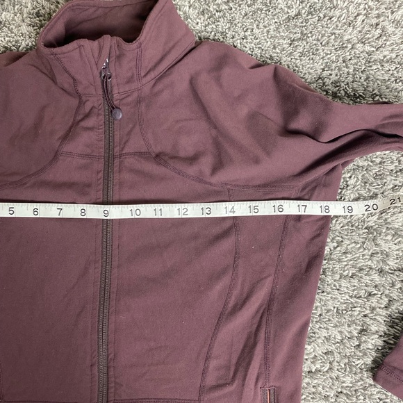 Lululemon Jacket - Picture 7 of 8